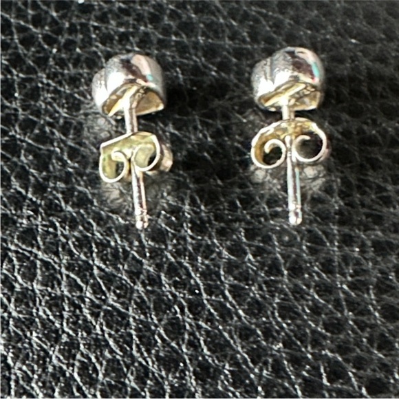 Silver heart earrings CZ’S STUNNING UNISEX - Picture 2 of 4